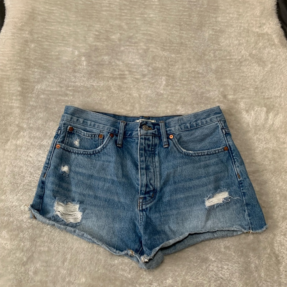 Madewell Relaxed Denim Ripped Blue Shorts Size 28 Bottoms Cut Off